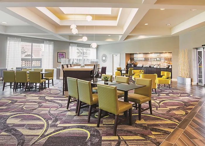 La Quinta By Wyndham Fort Worth City View