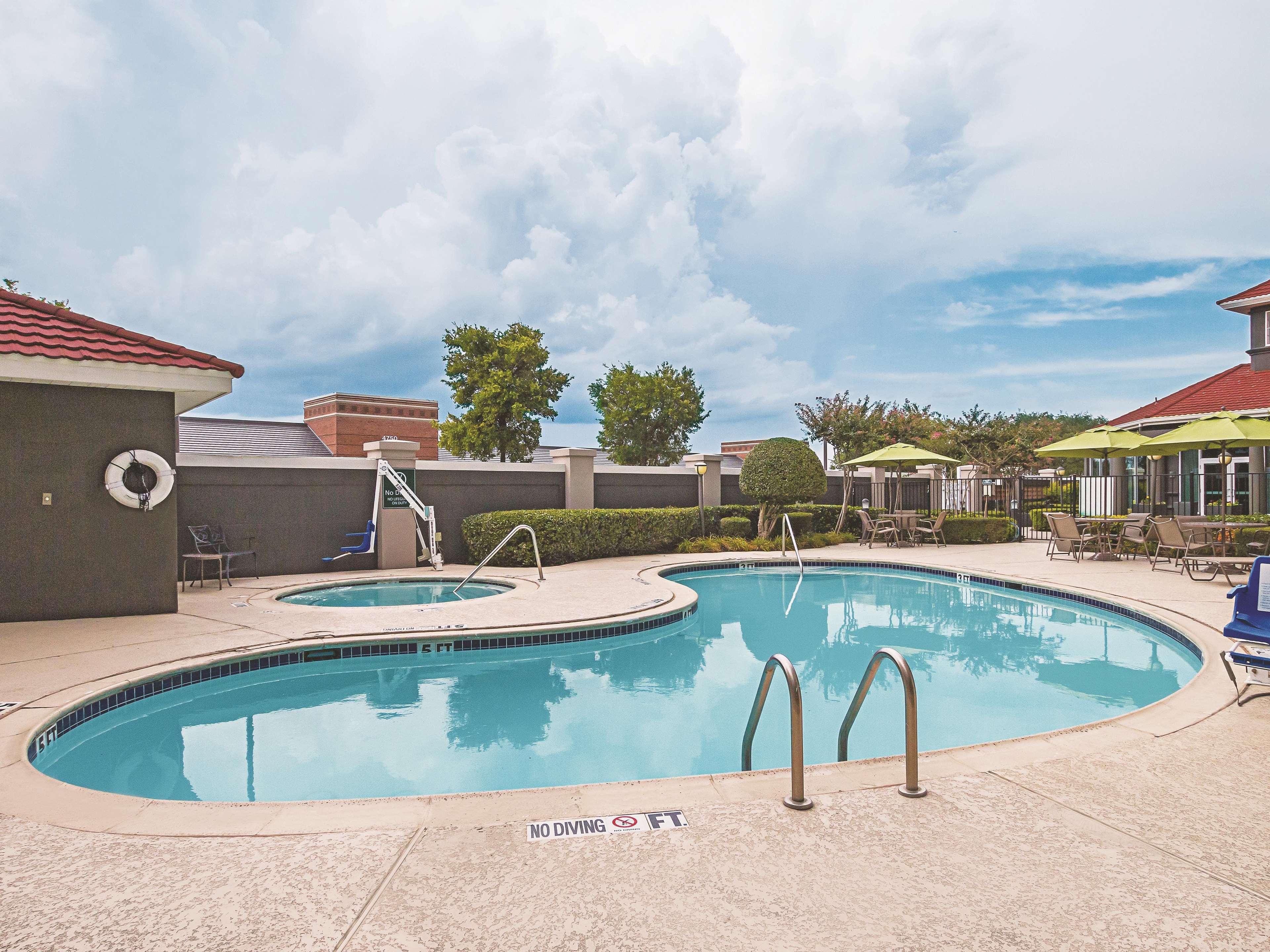 La Quinta By Wyndham Worth View Hotel